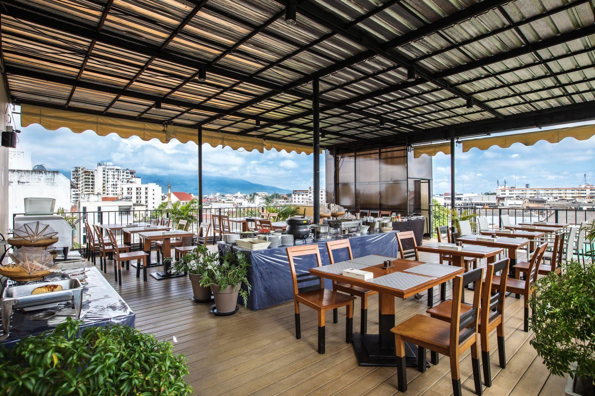 Navinda Chiangmai Hotel 3*